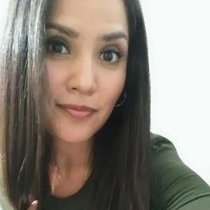 Meet your Posher, Raquel